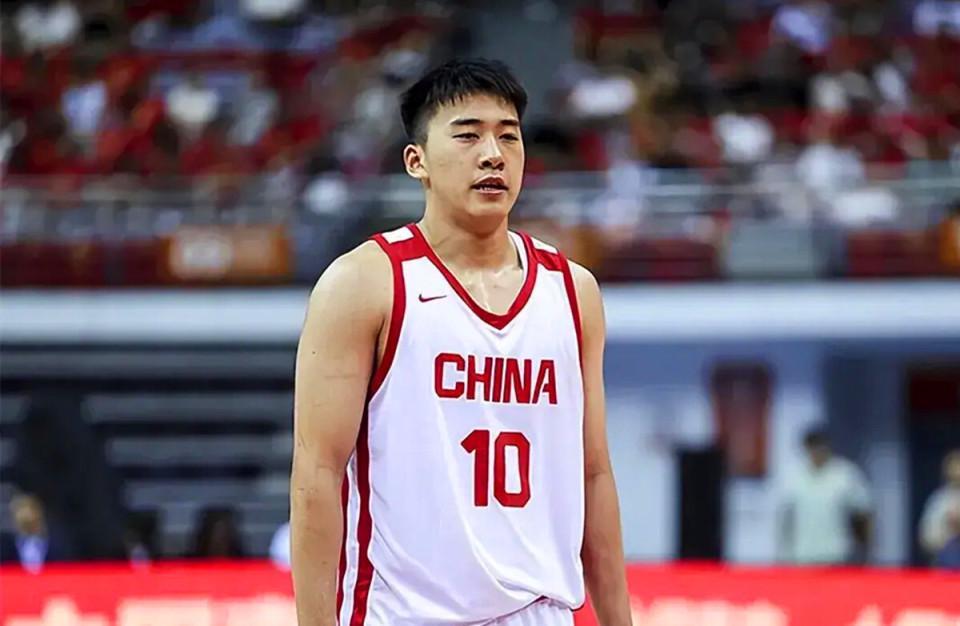 OB电竞-热身赛：中国男篮逆转塞尔维亚FMP开门红 王俊杰18+14徐昕10分4帽